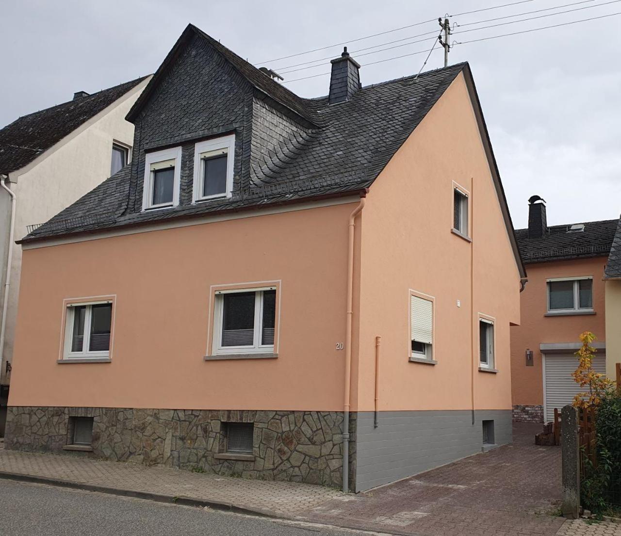 Haus Zwanzig Villa Weisel Exteriör bild